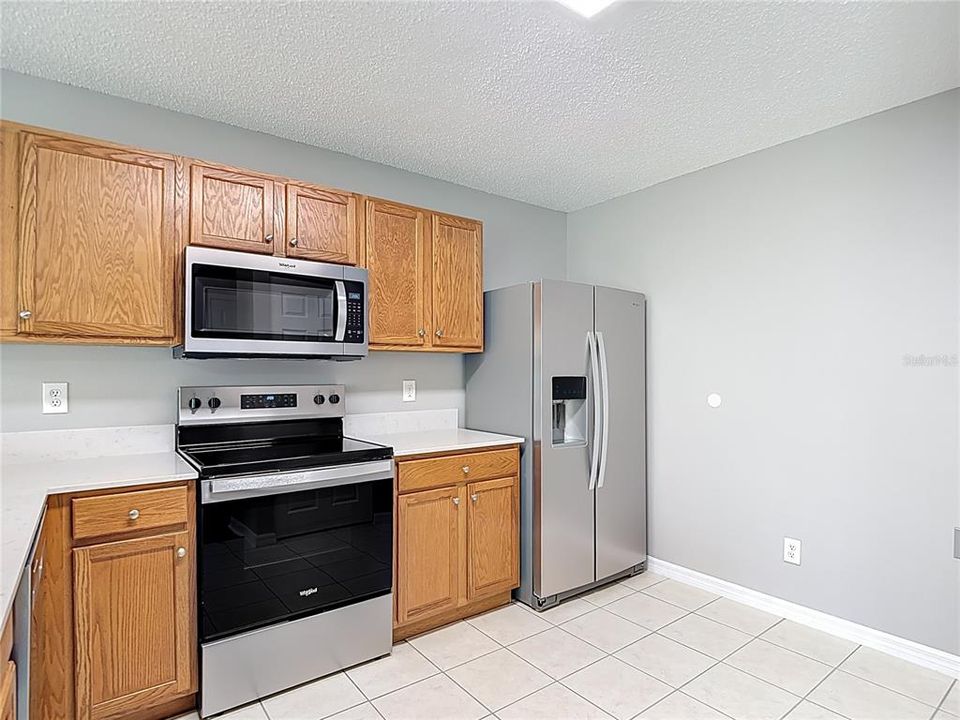 For Sale: $247,900 (2 beds, 2 baths, 1296 Square Feet)