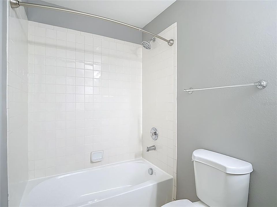 For Sale: $247,900 (2 beds, 2 baths, 1296 Square Feet)