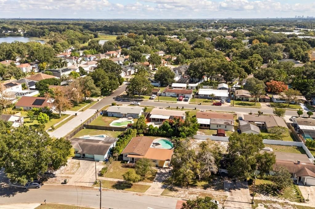 Active With Contract: $324,900 (3 beds, 2 baths, 1146 Square Feet)