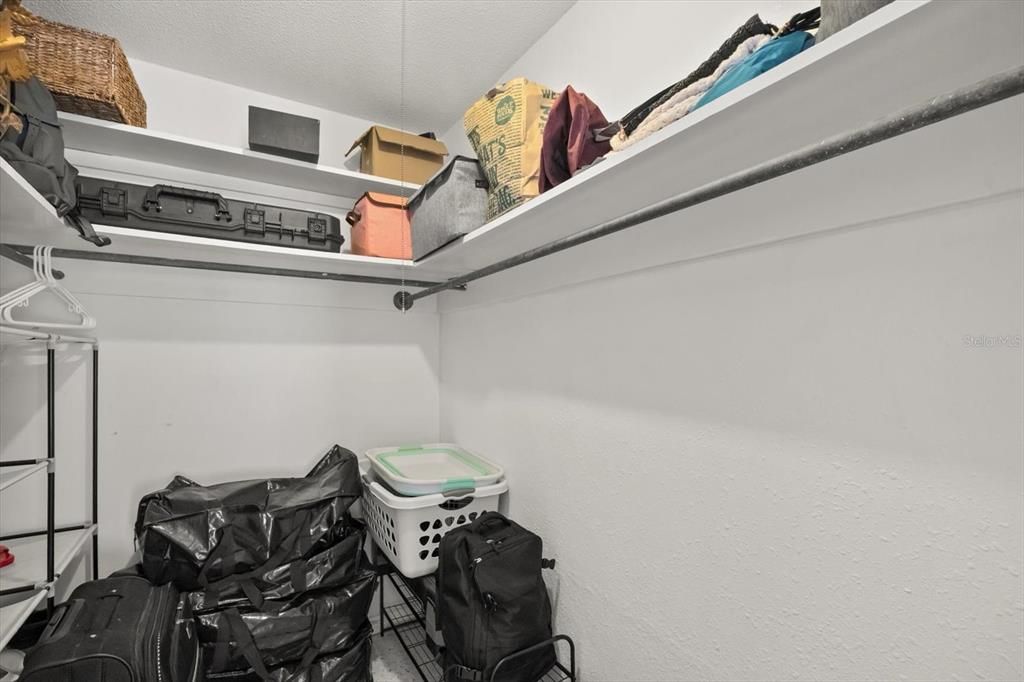 Active With Contract: $324,900 (3 beds, 2 baths, 1146 Square Feet)