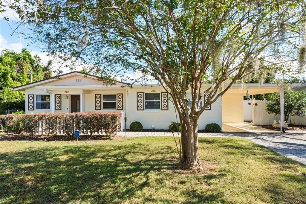 Active With Contract: $324,900 (3 beds, 2 baths, 1146 Square Feet)