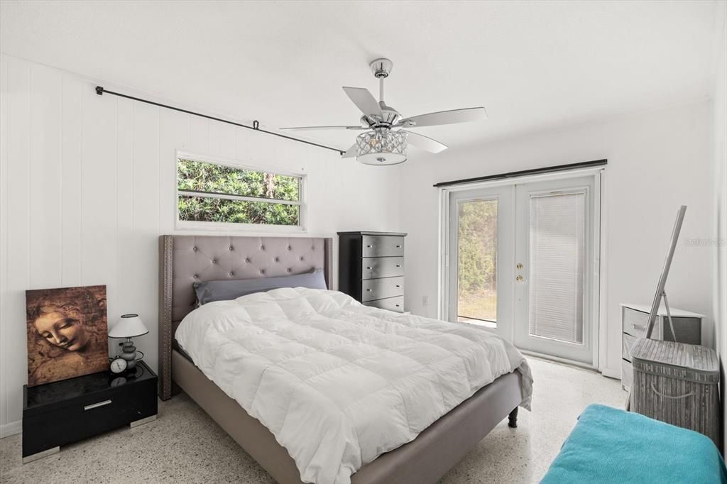 Active With Contract: $324,900 (3 beds, 2 baths, 1146 Square Feet)