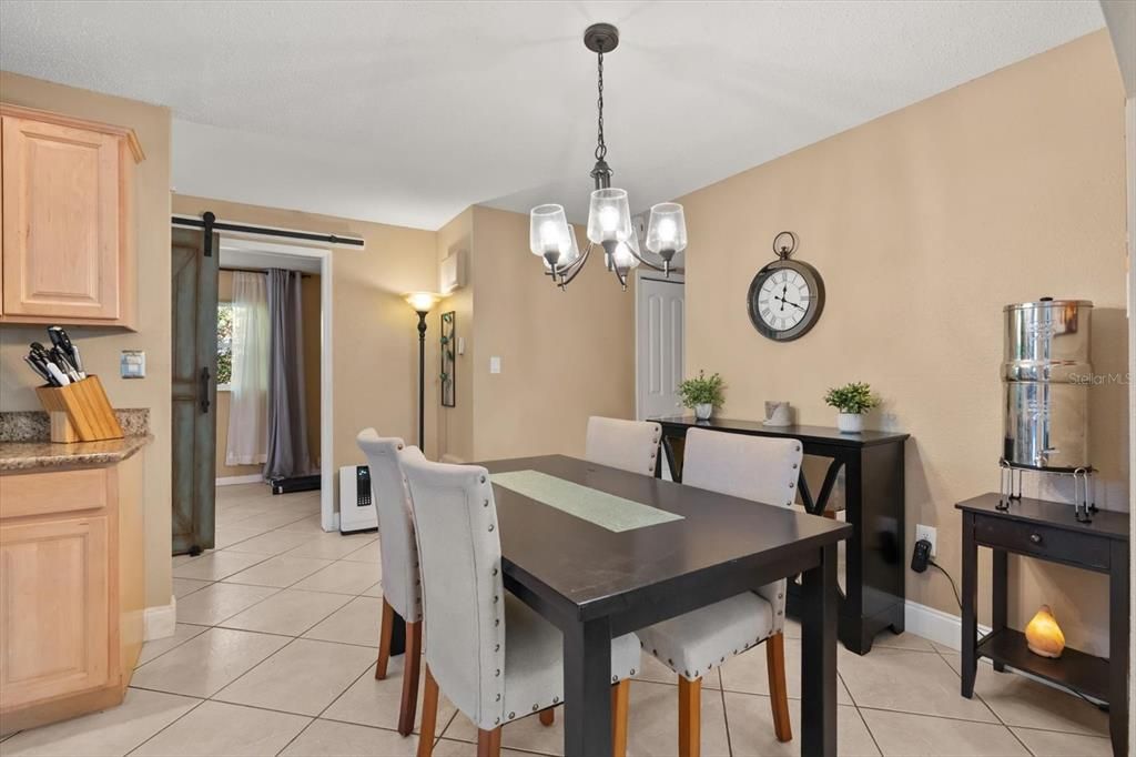 Active With Contract: $324,900 (3 beds, 2 baths, 1146 Square Feet)