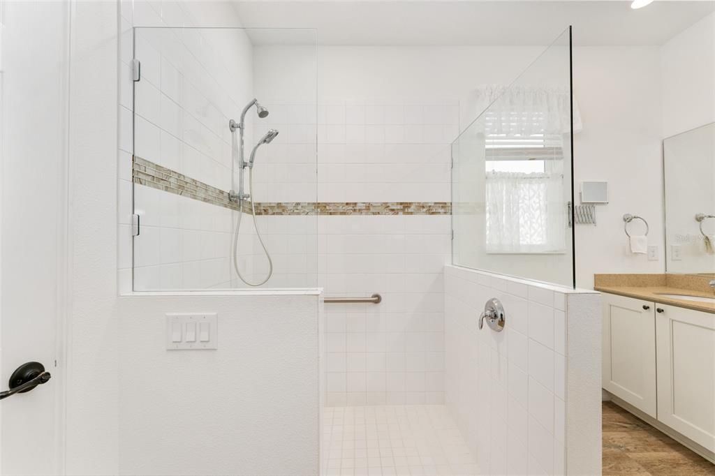 Active With Contract: $260,000 (2 beds, 2 baths, 1499 Square Feet)