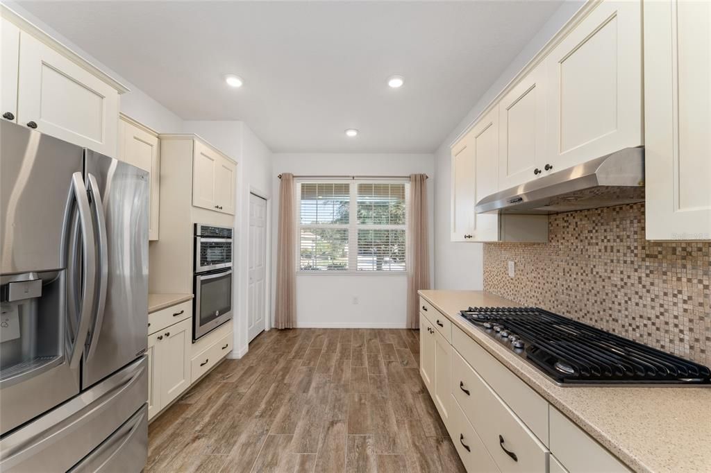 Active With Contract: $260,000 (2 beds, 2 baths, 1499 Square Feet)