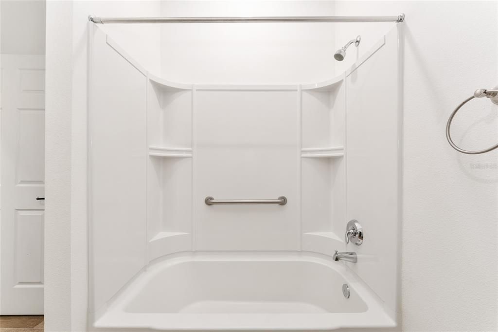 Active With Contract: $260,000 (2 beds, 2 baths, 1499 Square Feet)