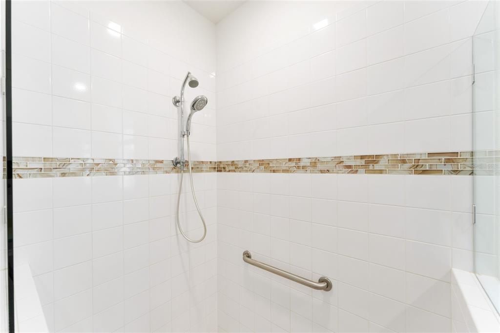 Active With Contract: $260,000 (2 beds, 2 baths, 1499 Square Feet)