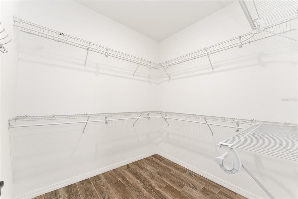 Active With Contract: $260,000 (2 beds, 2 baths, 1499 Square Feet)