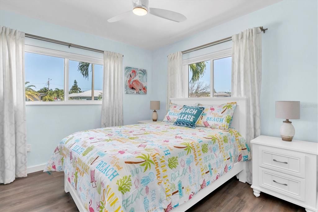 出租: $6,000 (3 贝兹, 2 浴室, 1726 平方英尺)