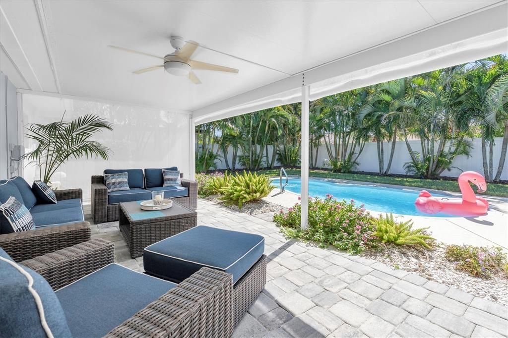 出租: $6,000 (3 贝兹, 2 浴室, 1726 平方英尺)