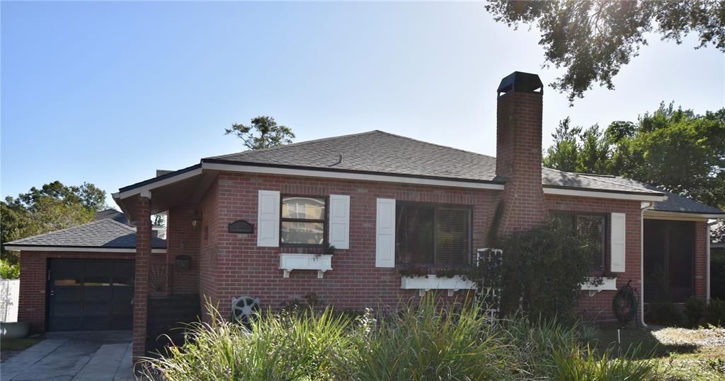 Activo con contrato: $325,000 (2 camas, 2 baños, 1104 Pies cuadrados)