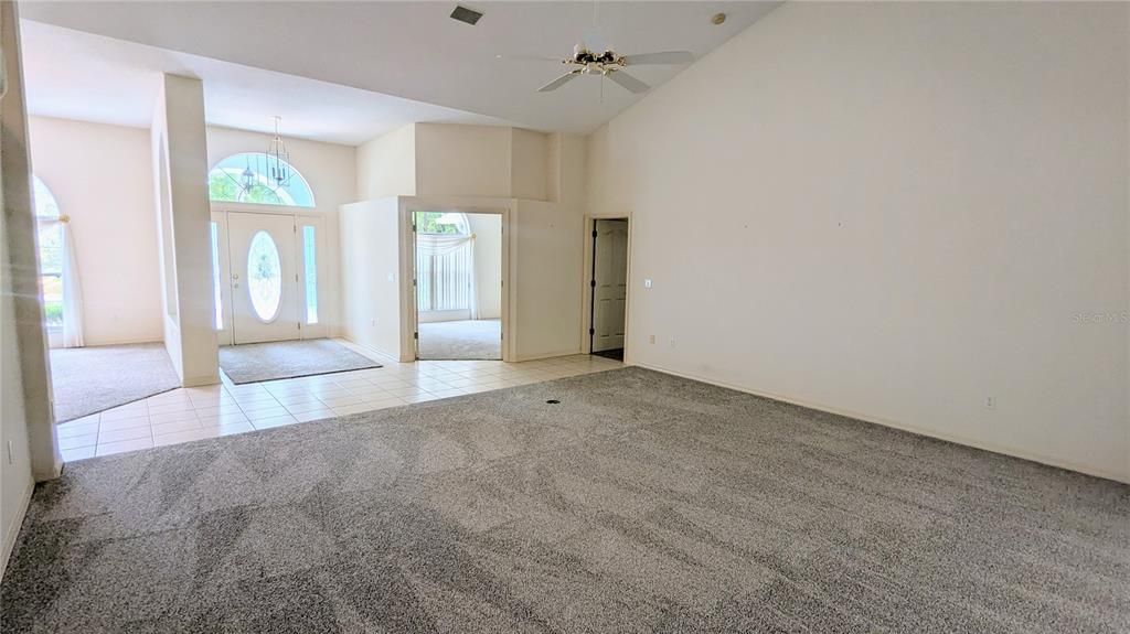 В аренду: $2,200 (3 спален, 2 ванн, 2804 Квадратных фут)