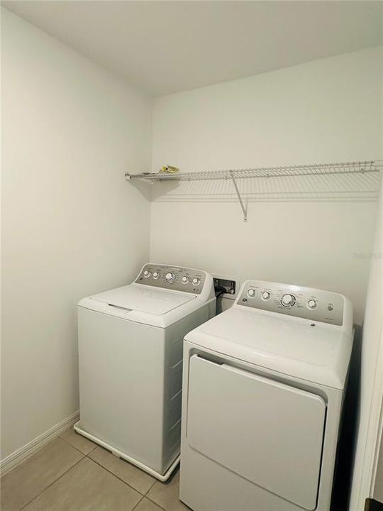 出租: $2,500 (5 贝兹, 3 浴室, 2280 平方英尺)