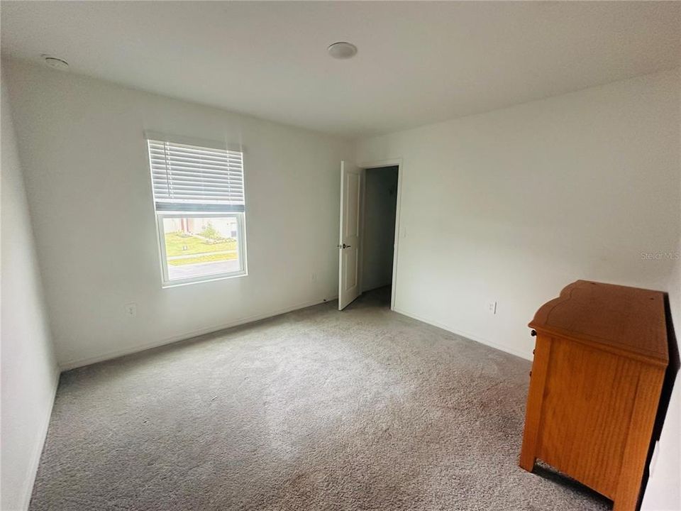 出租: $2,500 (5 贝兹, 3 浴室, 2280 平方英尺)