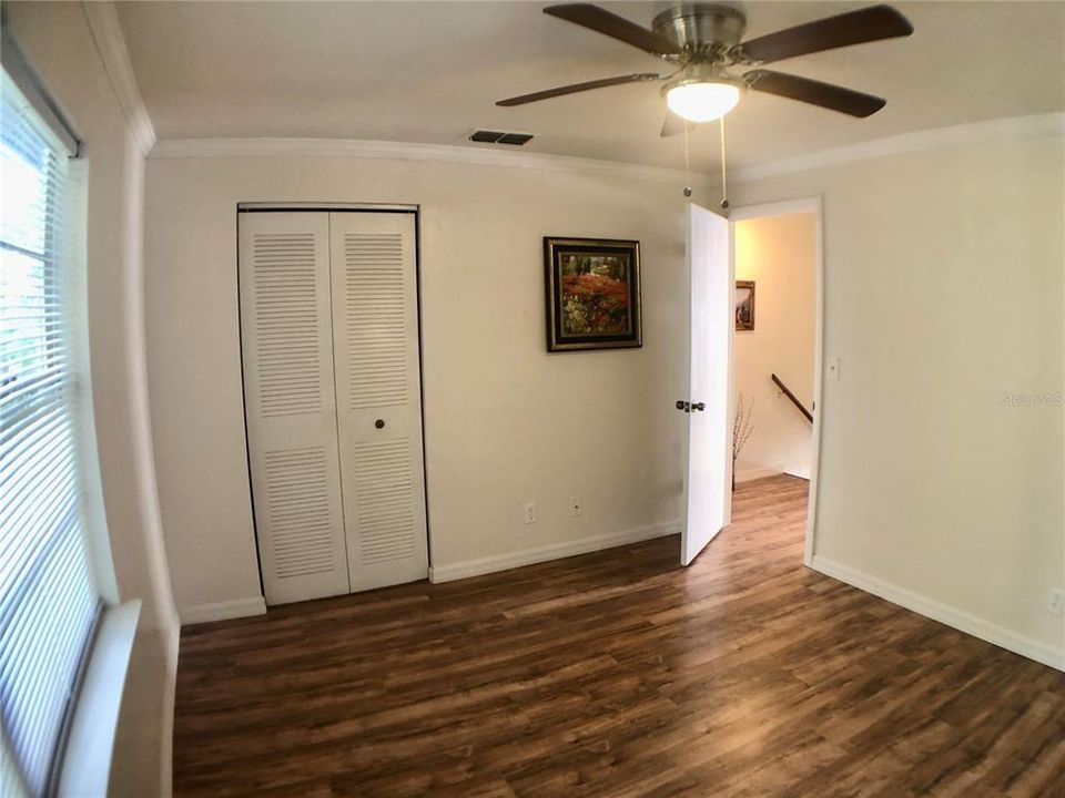 待售: $139,900 (2 贝兹, 1 浴室, 930 平方英尺)