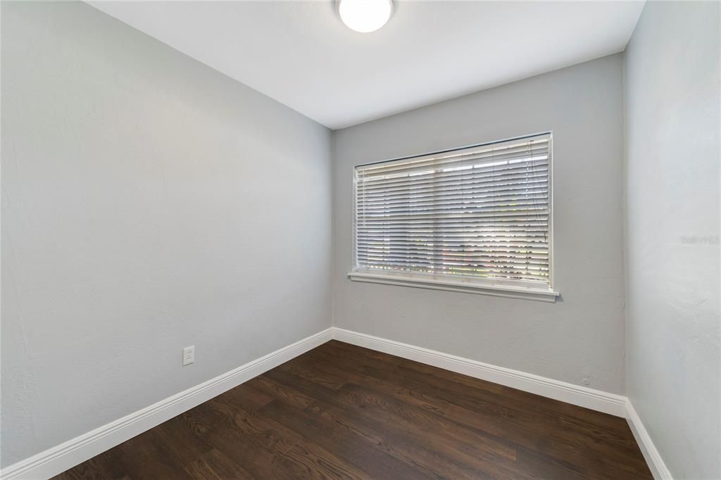 Active With Contract: $485,000 (2 beds, 2 baths, 1336 Square Feet)