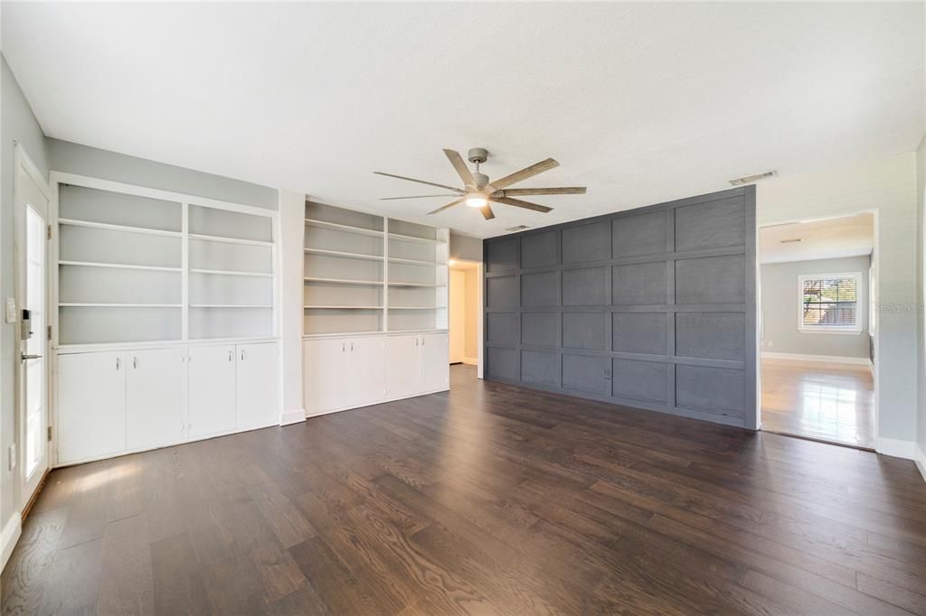 Active With Contract: $485,000 (2 beds, 2 baths, 1336 Square Feet)