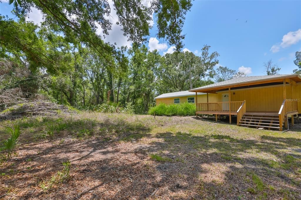 合同活跃: $799,000 (9.40 acres)