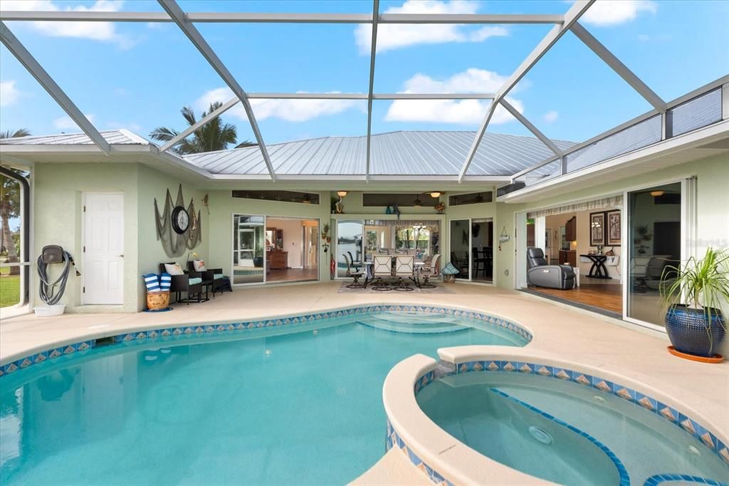 For Sale: $899,000 (3 beds, 2 baths, 2481 Square Feet)