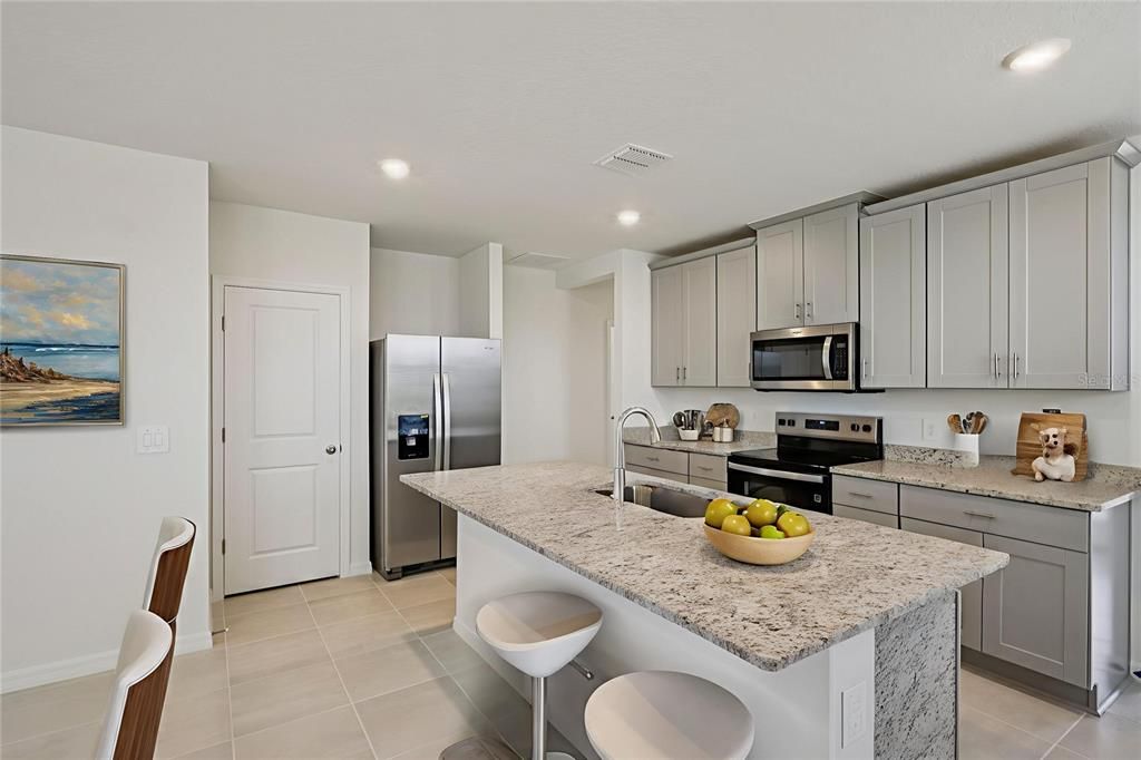 For Sale: $299,313 (4 beds, 2 baths, 1607 Square Feet)