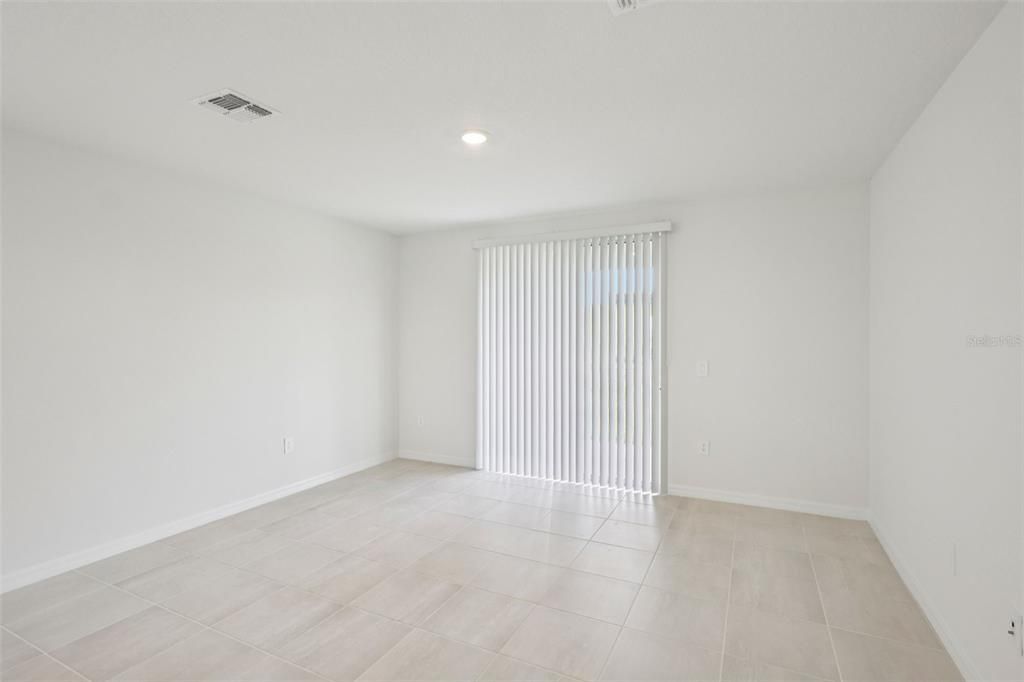 For Sale: $299,313 (4 beds, 2 baths, 1607 Square Feet)