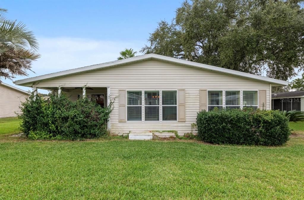 For Sale: $219,900 (3 beds, 2 baths, 2048 Square Feet)