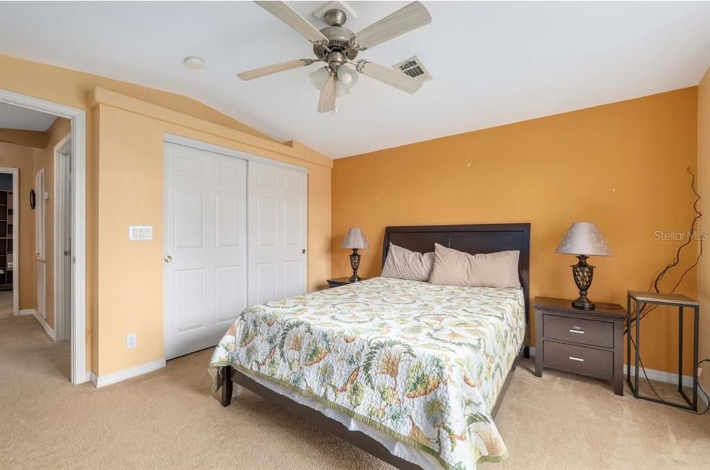 For Sale: $219,900 (3 beds, 2 baths, 2048 Square Feet)