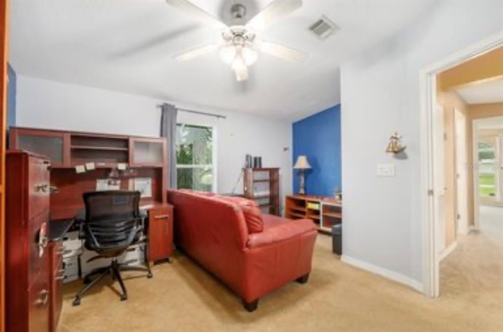 For Sale: $219,900 (3 beds, 2 baths, 2048 Square Feet)