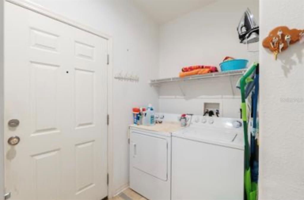 For Sale: $219,900 (3 beds, 2 baths, 2048 Square Feet)