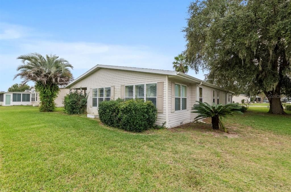 For Sale: $219,900 (3 beds, 2 baths, 2048 Square Feet)