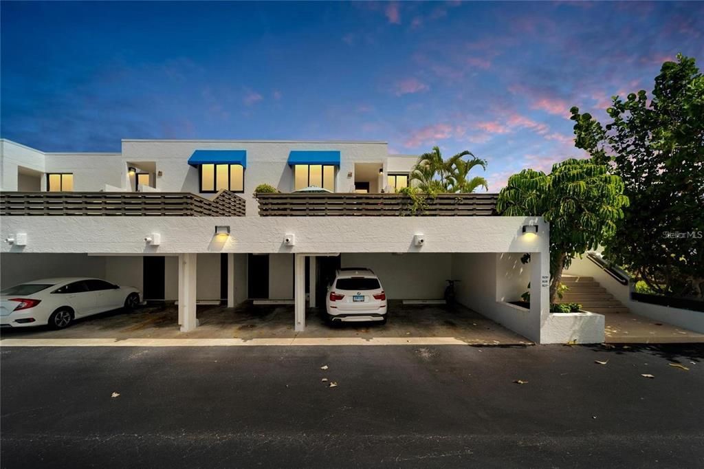 出租: $9,000 (2 贝兹, 2 浴室, 1601 平方英尺)