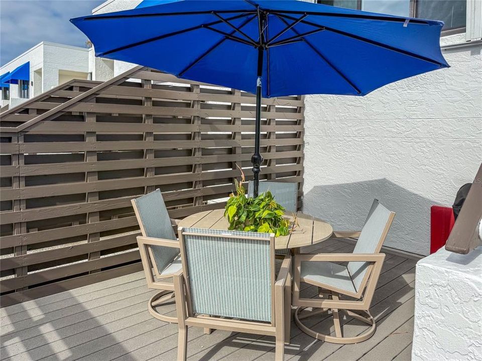 出租: $9,000 (2 贝兹, 2 浴室, 1601 平方英尺)