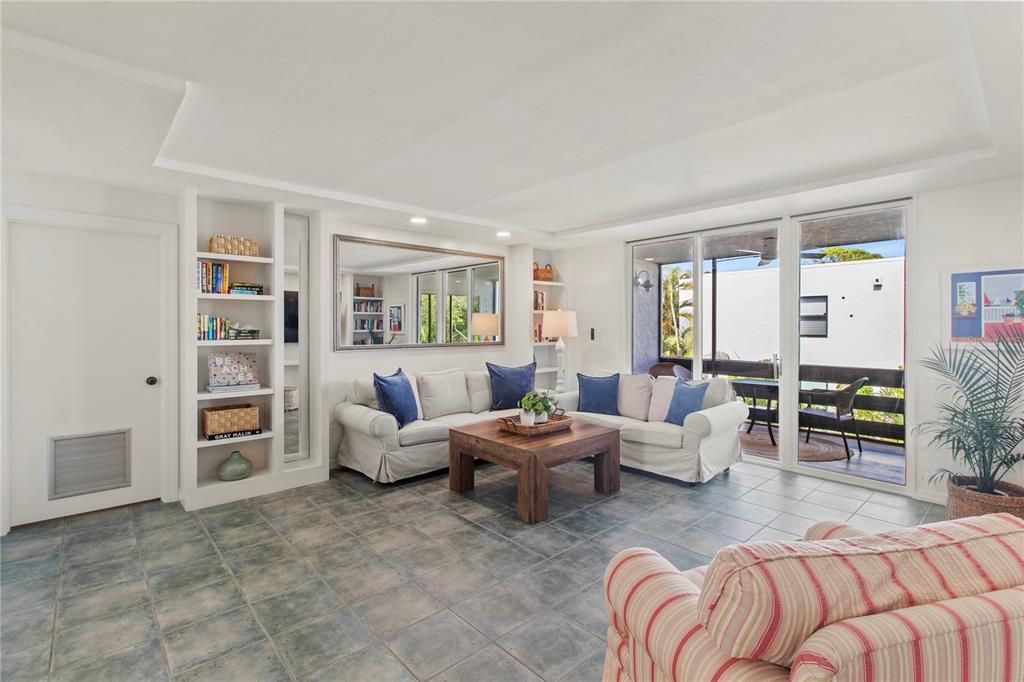 出租: $9,000 (2 贝兹, 2 浴室, 1601 平方英尺)