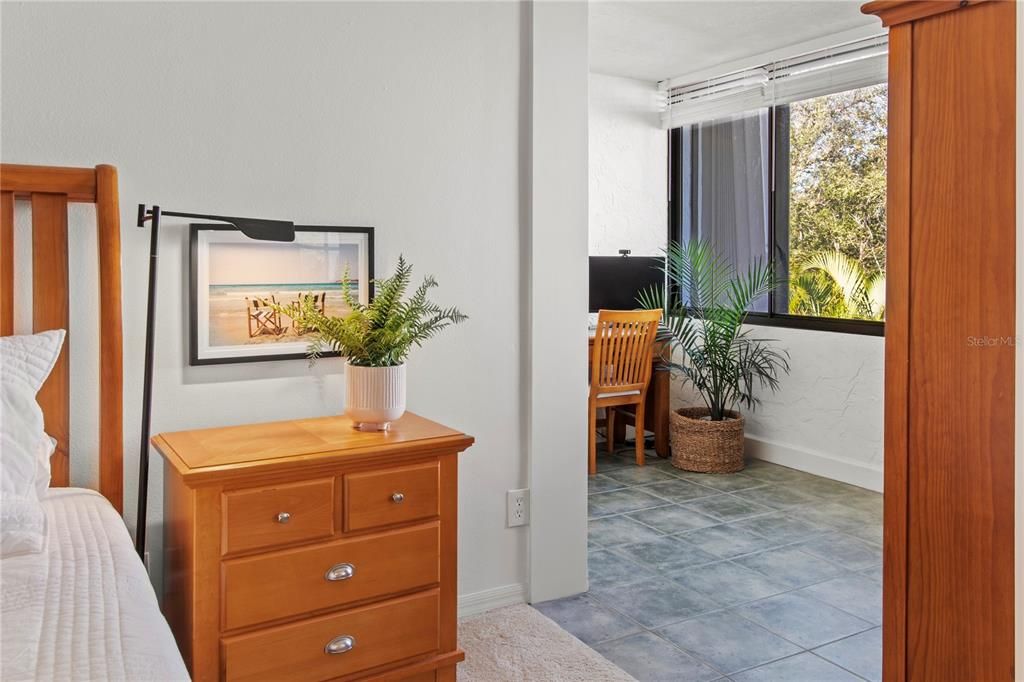 出租: $9,000 (2 贝兹, 2 浴室, 1601 平方英尺)