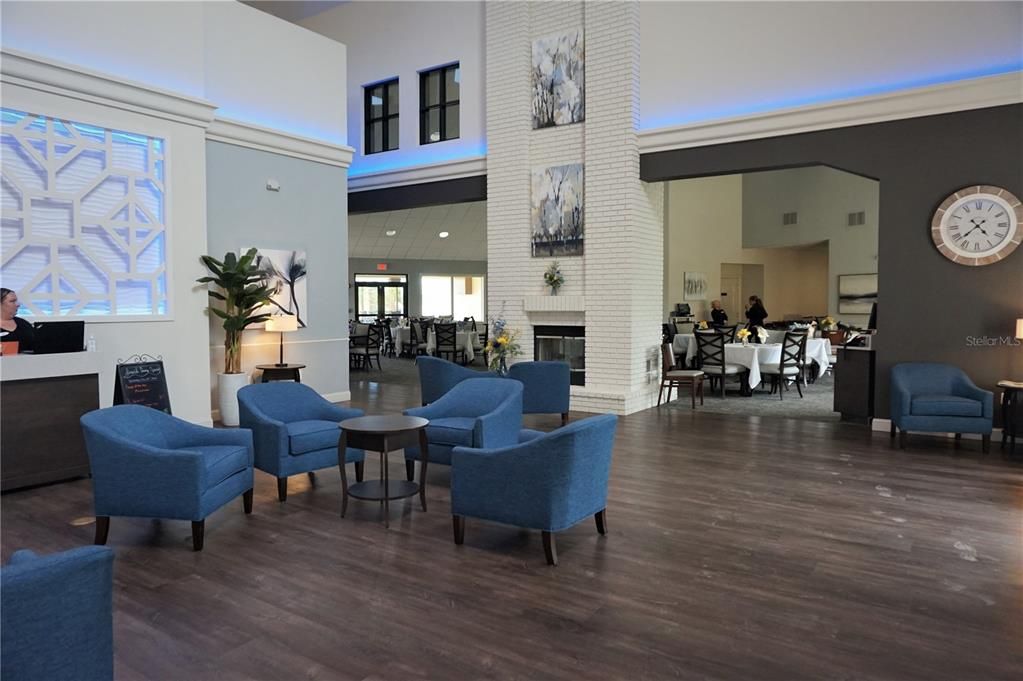 На продажу: $305,000 (3 спален, 2 ванн, 1895 Квадратных фут)