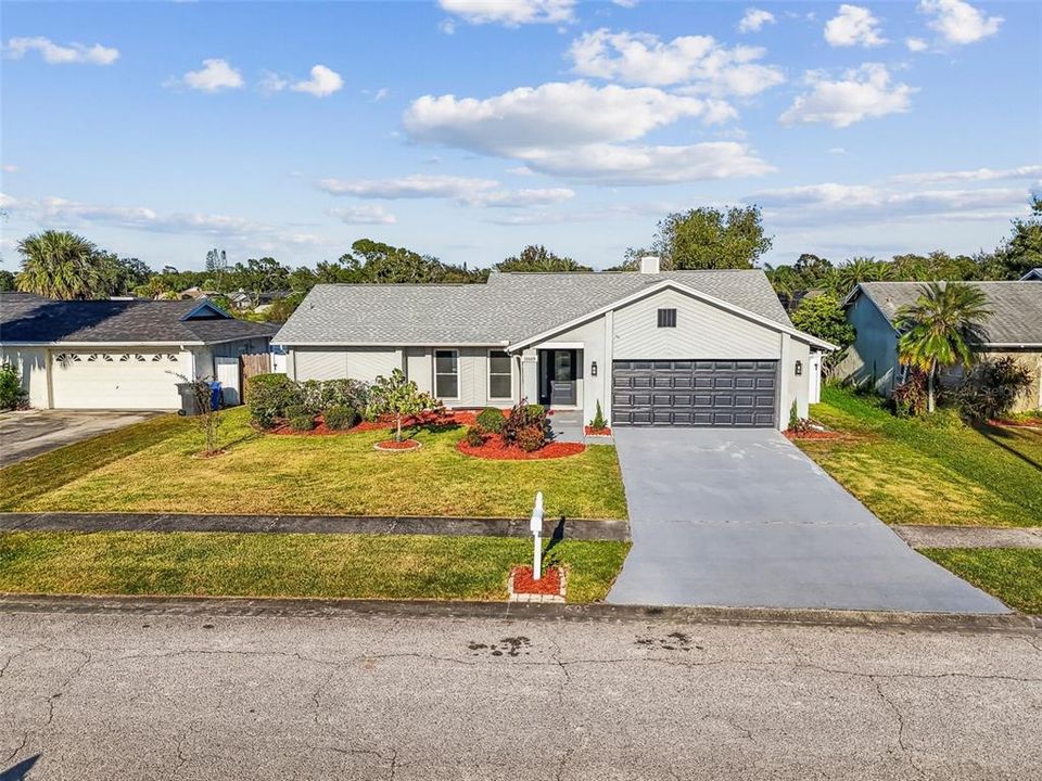 待售: $519,000 (4 贝兹, 2 浴室, 1702 平方英尺)