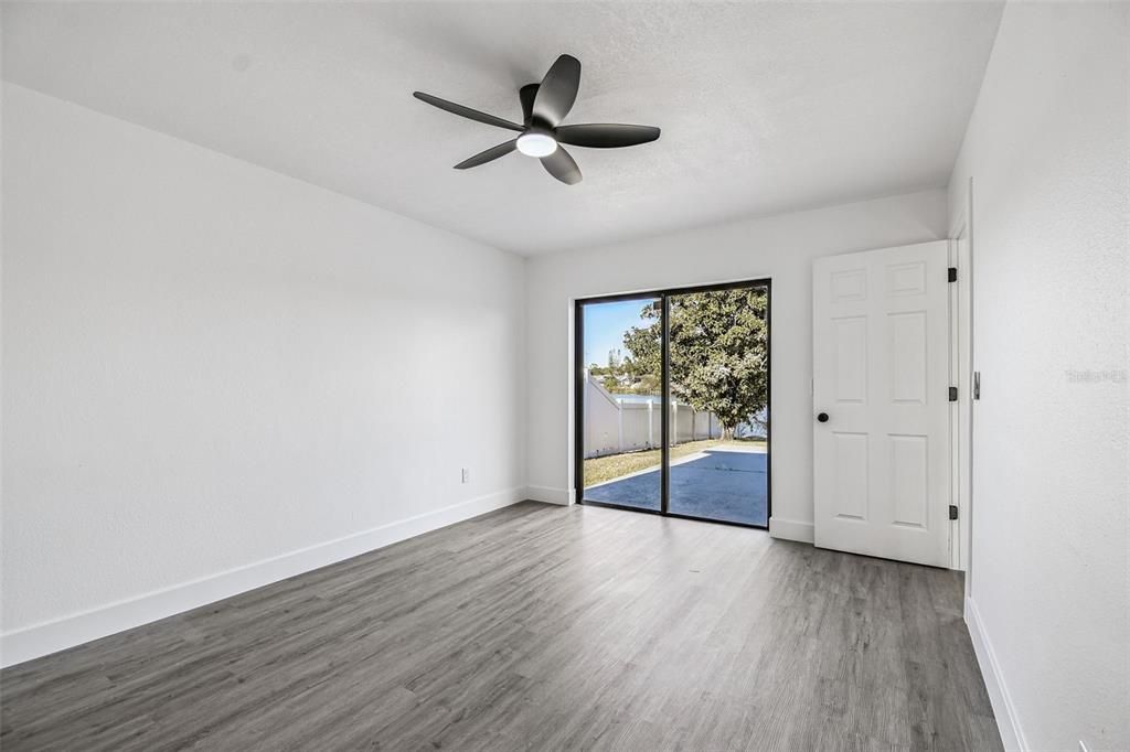 待售: $519,000 (4 贝兹, 2 浴室, 1702 平方英尺)