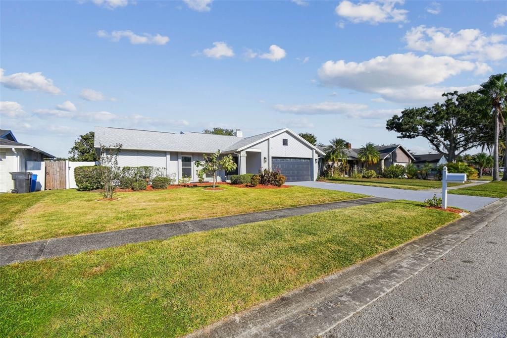 待售: $519,000 (4 贝兹, 2 浴室, 1702 平方英尺)