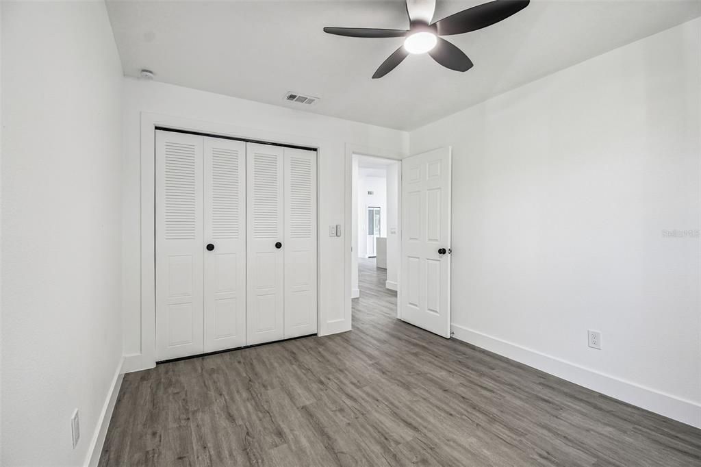 待售: $519,000 (4 贝兹, 2 浴室, 1702 平方英尺)