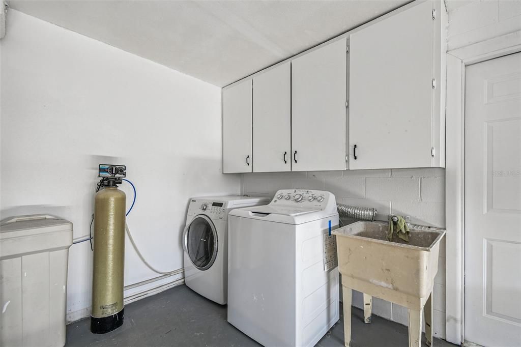 待售: $519,000 (4 贝兹, 2 浴室, 1702 平方英尺)