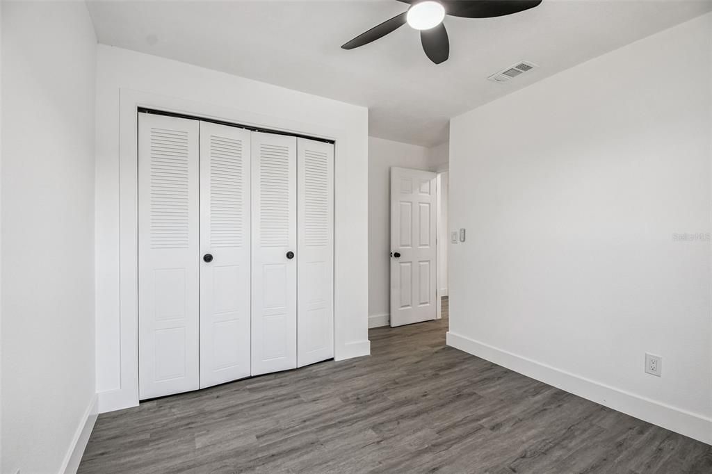 待售: $519,000 (4 贝兹, 2 浴室, 1702 平方英尺)