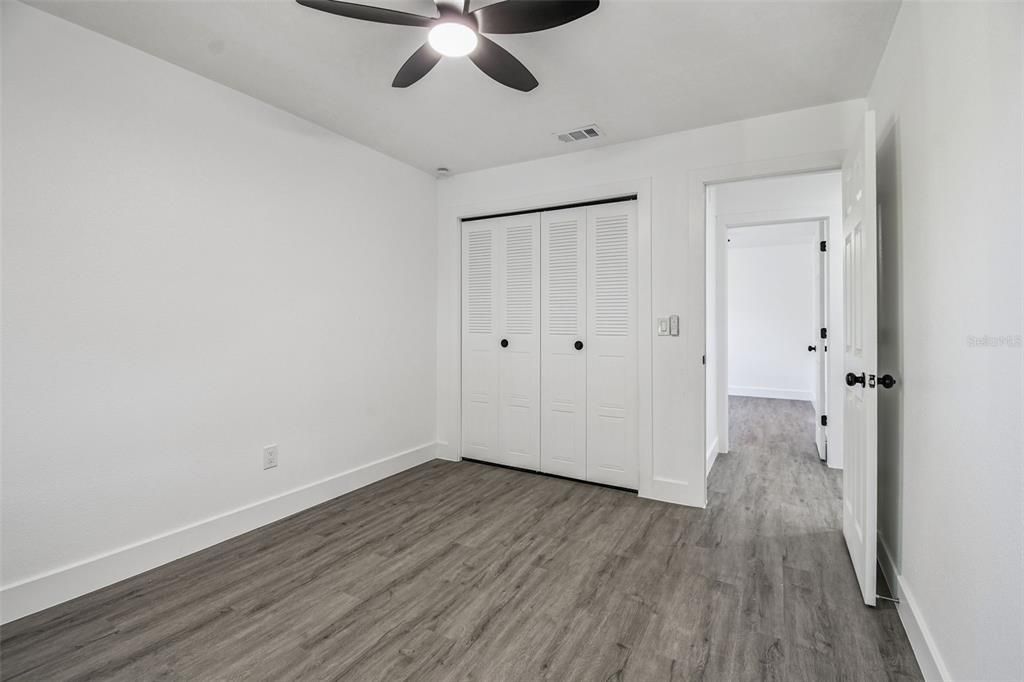 待售: $519,000 (4 贝兹, 2 浴室, 1702 平方英尺)