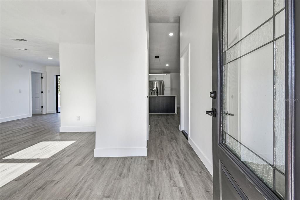 待售: $519,000 (4 贝兹, 2 浴室, 1702 平方英尺)