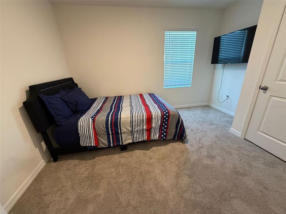 В аренду: $2,800 (5 спален, 3 ванн, 2447 Квадратных фут)