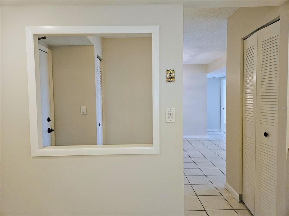 待售: $350,000 (2 贝兹, 2 浴室, 1175 平方英尺)