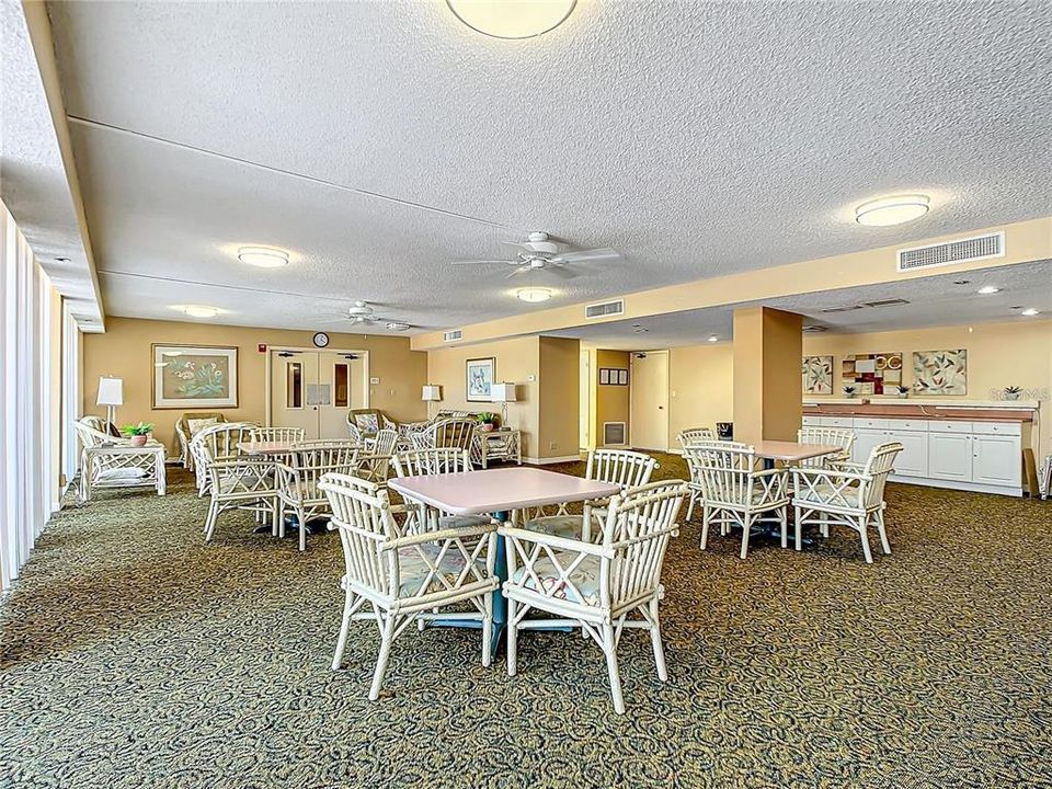 待售: $350,000 (2 贝兹, 2 浴室, 1175 平方英尺)