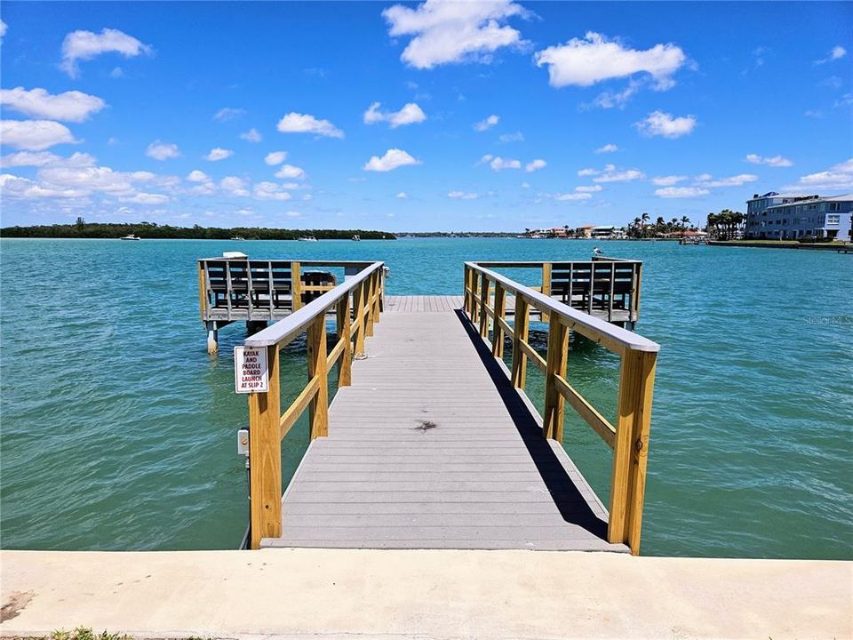 待售: $350,000 (2 贝兹, 2 浴室, 1175 平方英尺)