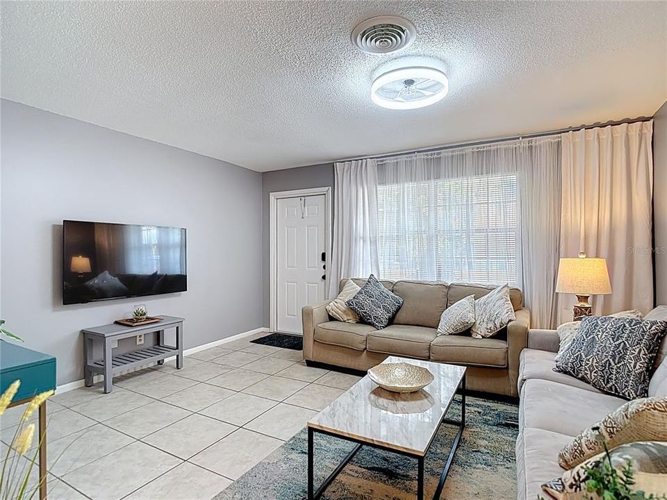 En Renta: $1,900 (1 camas, 1 baños, 750 Pies cuadrados)