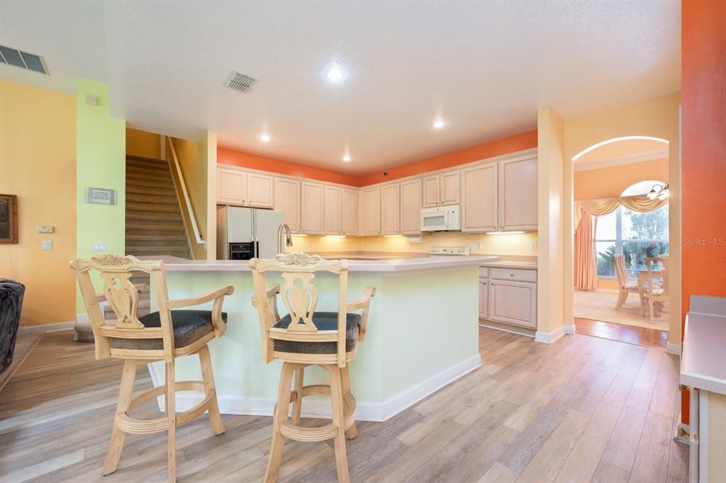 待售: $759,000 (5 贝兹, 4 浴室, 3205 平方英尺)