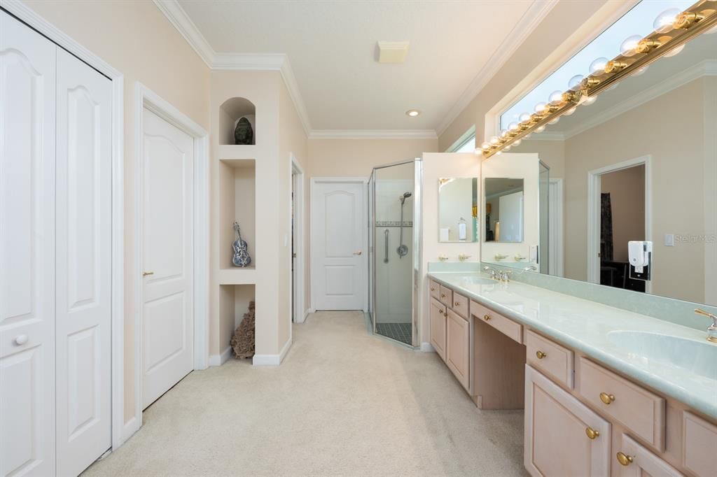 待售: $759,000 (5 贝兹, 4 浴室, 3205 平方英尺)